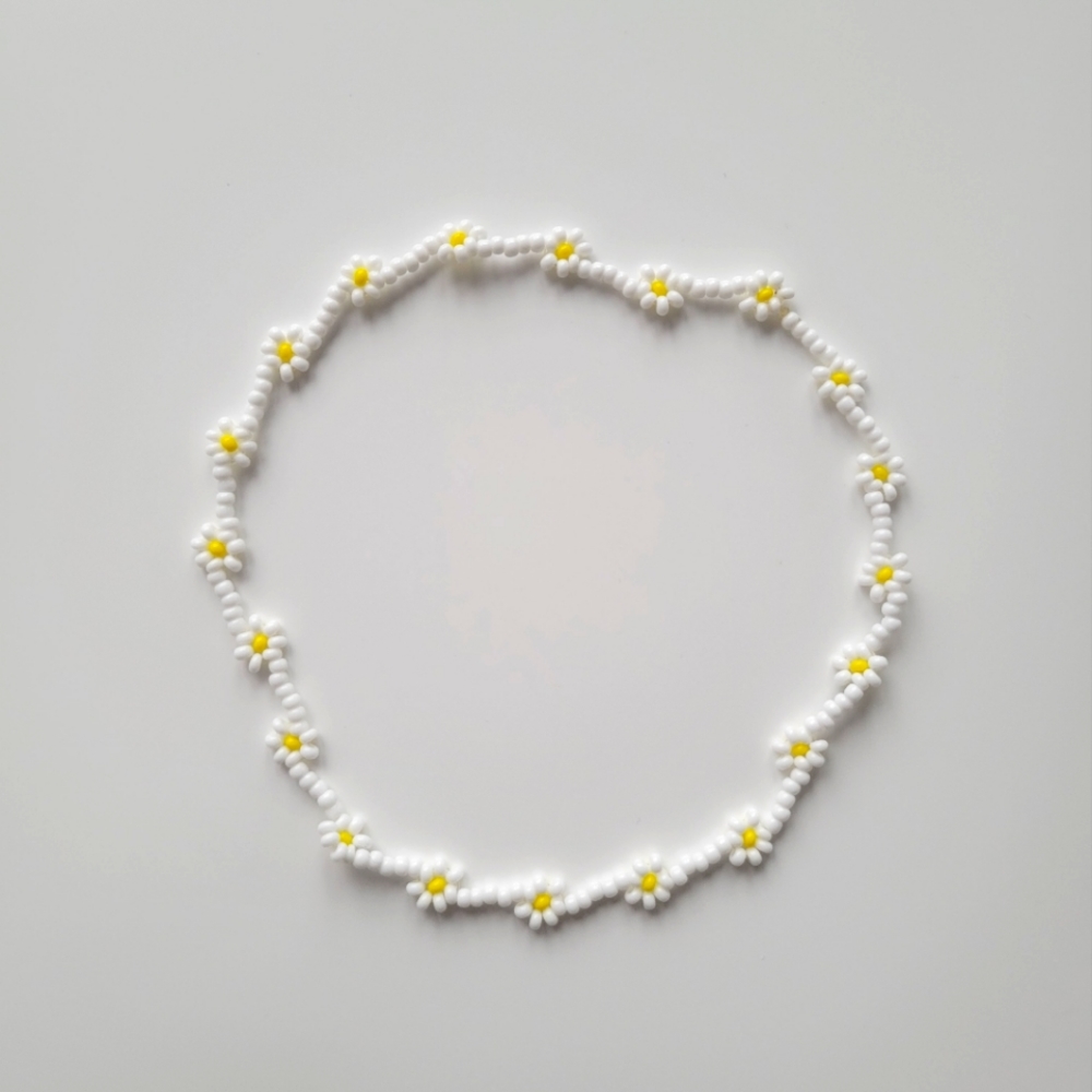 beaded daisy chain choker necklace